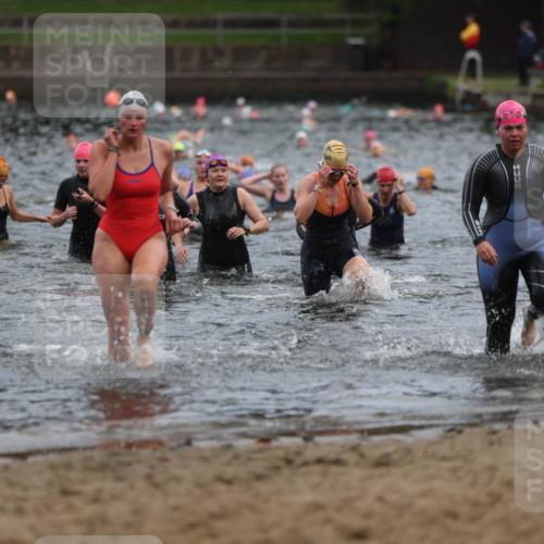 13.09.2026 - Stadtparktriathlon Mo-Foto http://msf.ph/oto/10258029 13.09.2026 11:11:57 Schwimmen 720, 772, 788, 792, 796, 818 meine-sportfotos.de