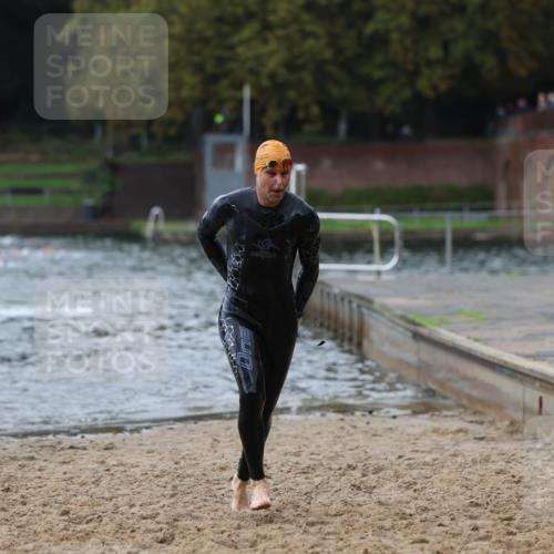 13.09.2026 - Stadtparktriathlon Mo-Foto http://msf.ph/oto/10258053 13.09.2026 11:51:28 Schwimmen 965, 990, 1059 meine-sportfotos.de