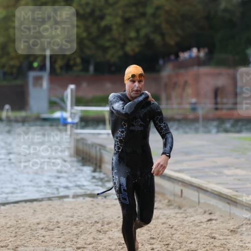 13.09.2026 - Stadtparktriathlon Mo-Foto http://msf.ph/oto/10258058 13.09.2026 11:51:29 Schwimmen 965, 990, 1059 meine-sportfotos.de