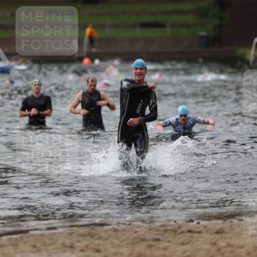 13.09.2026 - Stadtparktriathlon Mo-Foto http://msf.ph/oto/10258061 13.09.2026 11:51:33 Schwimmen 965, 990, 1001, 1059 meine-sportfotos.de