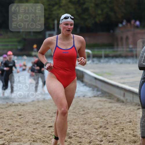 13.09.2026 - Stadtparktriathlon Mo-Foto http://msf.ph/oto/10258066 13.09.2026 11:12:03 Schwimmen 720, 746, 771, 772, 785, 788, 792, 796, 808, 810, 818 meine-sportfotos.de