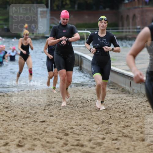 13.09.2026 - Stadtparktriathlon Mo-Foto http://msf.ph/oto/10258105 13.09.2026 11:12:10 Schwimmen 709, 720, 726, 746, 769, 771, 772, 785, 788, 808, 810, 814, 818, 820, 823, 1800 meine-sportfotos.de
