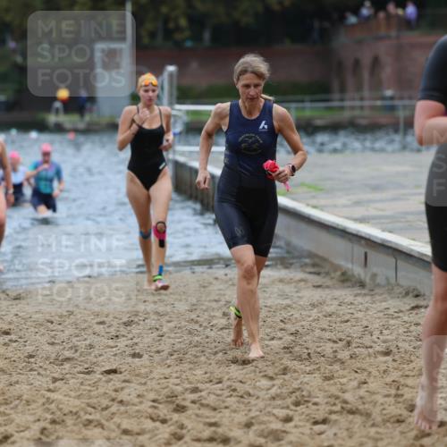 13.09.2026 - Stadtparktriathlon Mo-Foto http://msf.ph/oto/10258125 13.09.2026 11:12:12 Schwimmen 709, 720, 726, 746, 769, 771, 772, 785, 788, 808, 810, 814, 820, 821, 823, 1800 meine-sportfotos.de