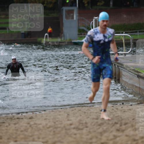 13.09.2026 - Stadtparktriathlon Mo-Foto http://msf.ph/oto/10258127 13.09.2026 11:51:45 Schwimmen 965, 972, 985, 1001, 1036, 1053 meine-sportfotos.de