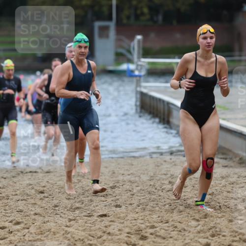 13.09.2026 - Stadtparktriathlon Mo-Foto http://msf.ph/oto/10258137 13.09.2026 11:12:15 Schwimmen 709, 726, 746, 766, 769, 771, 785, 808, 810, 814, 820, 821, 823, 1800 meine-sportfotos.de