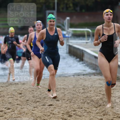 13.09.2026 - Stadtparktriathlon Mo-Foto http://msf.ph/oto/10258139 13.09.2026 11:12:15 Schwimmen 709, 726, 746, 766, 769, 771, 785, 808, 810, 814, 820, 821, 823, 1800 meine-sportfotos.de