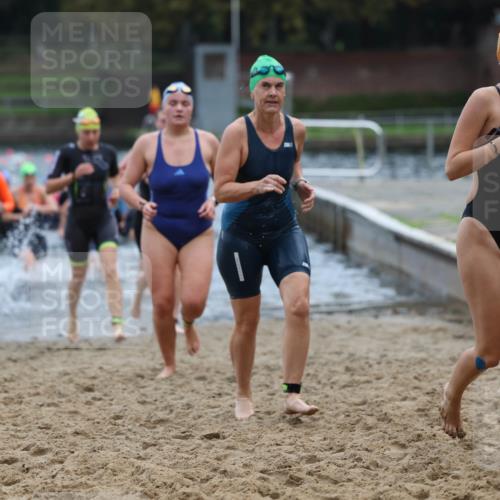 13.09.2026 - Stadtparktriathlon Mo-Foto http://msf.ph/oto/10258142 13.09.2026 11:12:15 Schwimmen 709, 726, 746, 766, 769, 771, 785, 808, 810, 814, 820, 821, 823, 1800 meine-sportfotos.de