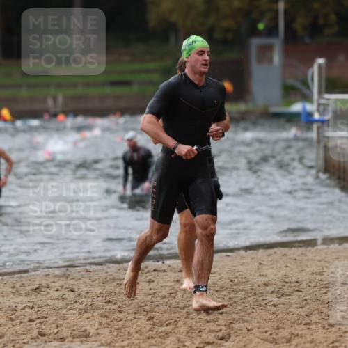13.09.2026 - Stadtparktriathlon Mo-Foto http://msf.ph/oto/10258144 13.09.2026 11:51:48 Schwimmen 972, 985, 1001, 1036, 1053 meine-sportfotos.de