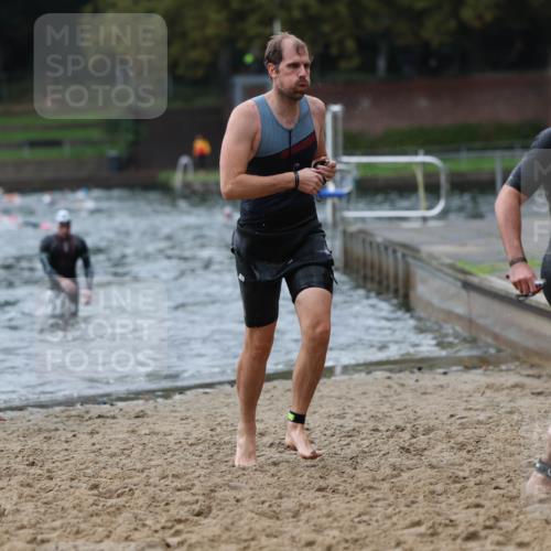 13.09.2026 - Stadtparktriathlon Mo-Foto http://msf.ph/oto/10258148 13.09.2026 11:51:49 Schwimmen 972, 985, 1001, 1036, 1053 meine-sportfotos.de