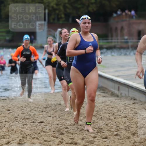 13.09.2026 - Stadtparktriathlon Mo-Foto http://msf.ph/oto/10258156 13.09.2026 11:12:17 Schwimmen 709, 726, 749, 766, 769, 771, 778, 785, 808, 810, 814, 817, 820, 821, 823, 1800 meine-sportfotos.de