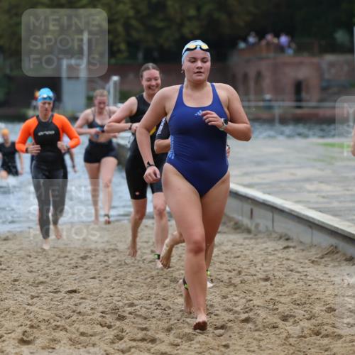 13.09.2026 - Stadtparktriathlon Mo-Foto http://msf.ph/oto/10258157 13.09.2026 11:12:18 Schwimmen 709, 726, 749, 766, 769, 771, 778, 785, 814, 817, 820, 821, 823, 1800 meine-sportfotos.de