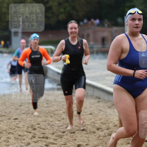 13.09.2026 - Stadtparktriathlon Mo-Foto http://msf.ph/oto/10258167 13.09.2026 11:12:19 Schwimmen 709, 726, 749, 766, 769, 771, 778, 785, 814, 817, 820, 821, 823, 1800 meine-sportfotos.de