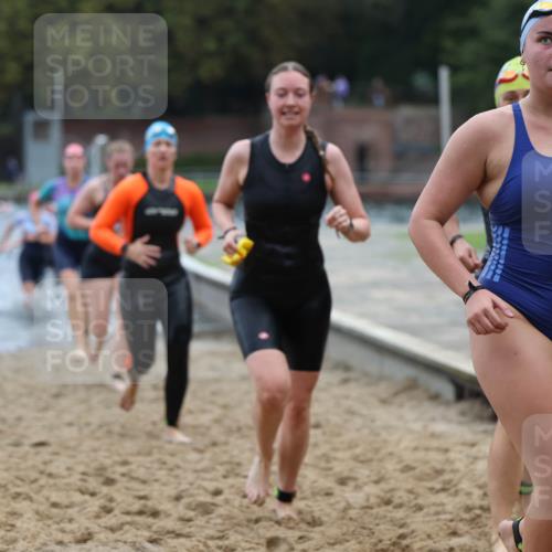 13.09.2026 - Stadtparktriathlon Mo-Foto http://msf.ph/oto/10258169 13.09.2026 11:12:19 Schwimmen 709, 726, 749, 766, 769, 771, 778, 785, 814, 817, 820, 821, 823, 1800 meine-sportfotos.de
