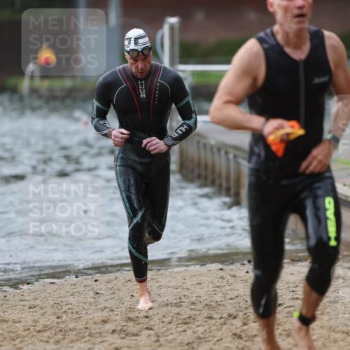 13.09.2026 - Stadtparktriathlon Mo-Foto http://msf.ph/oto/10258173 13.09.2026 11:51:56 Schwimmen 985, 1053 meine-sportfotos.de
