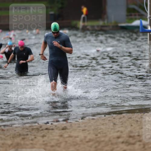 13.09.2026 - Stadtparktriathlon Mo-Foto http://msf.ph/oto/10258186 13.09.2026 11:52:07 Schwimmen 1030 meine-sportfotos.de