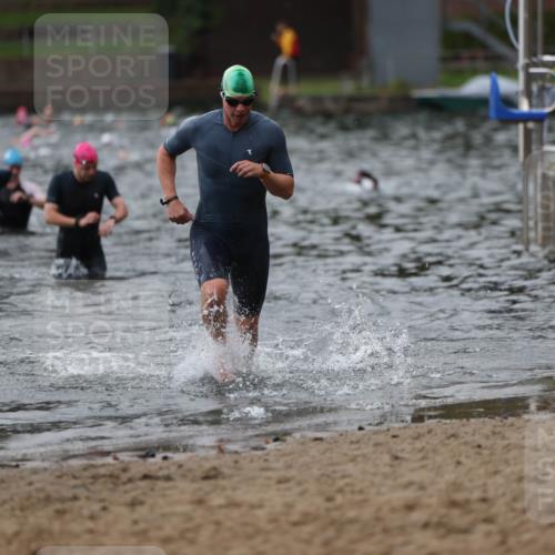 13.09.2026 - Stadtparktriathlon Mo-Foto http://msf.ph/oto/10258191 13.09.2026 11:52:08 Schwimmen 1030, 1048 meine-sportfotos.de