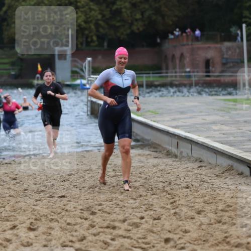 13.09.2026 - Stadtparktriathlon Mo-Foto http://msf.ph/oto/10258209 13.09.2026 11:12:25 Schwimmen 709, 731, 749, 766, 769, 778, 814, 817, 821 meine-sportfotos.de