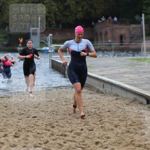 13.09.2026 - Stadtparktriathlon Mo-Foto http://msf.ph/oto/10258213 13.09.2026 11:12:25 Schwimmen 709, 731, 749, 766, 769, 778, 814, 817, 821 meine-sportfotos.de