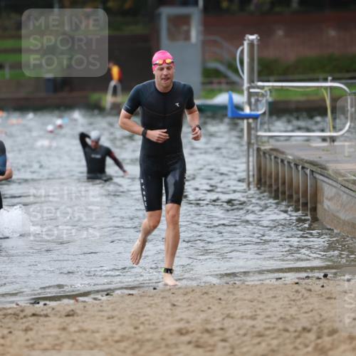 13.09.2026 - Stadtparktriathlon Mo-Foto http://msf.ph/oto/10258217 13.09.2026 11:52:18 Schwimmen 997, 1048, 1049, 1060 meine-sportfotos.de