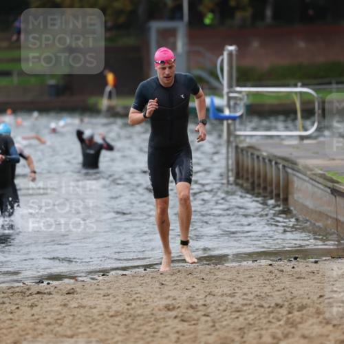 13.09.2026 - Stadtparktriathlon Mo-Foto http://msf.ph/oto/10258222 13.09.2026 11:52:18 Schwimmen 997, 1048, 1049, 1060 meine-sportfotos.de