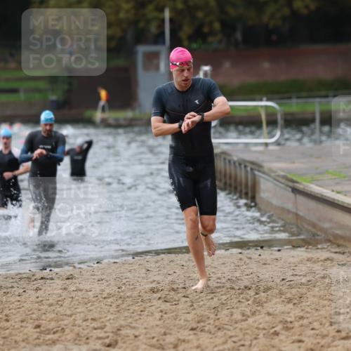 13.09.2026 - Stadtparktriathlon Mo-Foto http://msf.ph/oto/10258231 13.09.2026 11:52:20 Schwimmen 997, 1048, 1049, 1060 meine-sportfotos.de