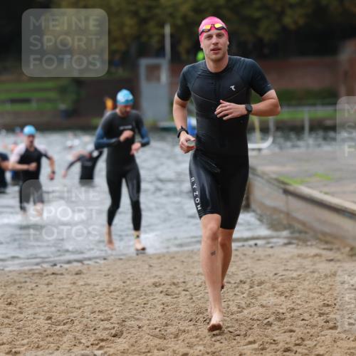13.09.2026 - Stadtparktriathlon Mo-Foto http://msf.ph/oto/10258240 13.09.2026 11:52:21 Schwimmen 997, 1037, 1048, 1049, 1060 meine-sportfotos.de