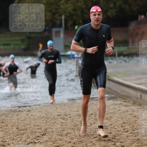 13.09.2026 - Stadtparktriathlon Mo-Foto http://msf.ph/oto/10258242 13.09.2026 11:52:21 Schwimmen 997, 1037, 1048, 1049, 1060 meine-sportfotos.de
