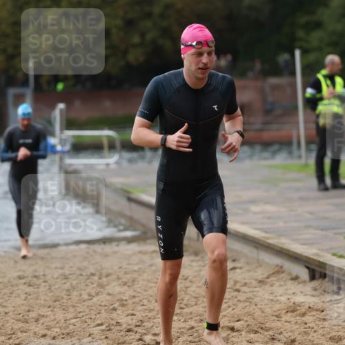 13.09.2026 - Stadtparktriathlon Mo-Foto http://msf.ph/oto/10258246 13.09.2026 11:52:22 Schwimmen 997, 1037, 1048, 1049, 1060 meine-sportfotos.de