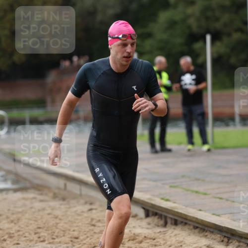 13.09.2026 - Stadtparktriathlon Mo-Foto http://msf.ph/oto/10258249 13.09.2026 11:52:22 Schwimmen 997, 1037, 1048, 1049, 1060 meine-sportfotos.de