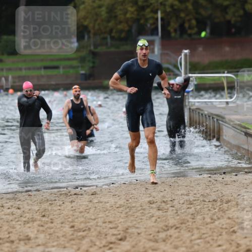 13.09.2026 - Stadtparktriathlon Mo-Foto http://msf.ph/oto/10258299 13.09.2026 11:52:32 Schwimmen 958, 964, 999, 1009, 1037, 1049 meine-sportfotos.de