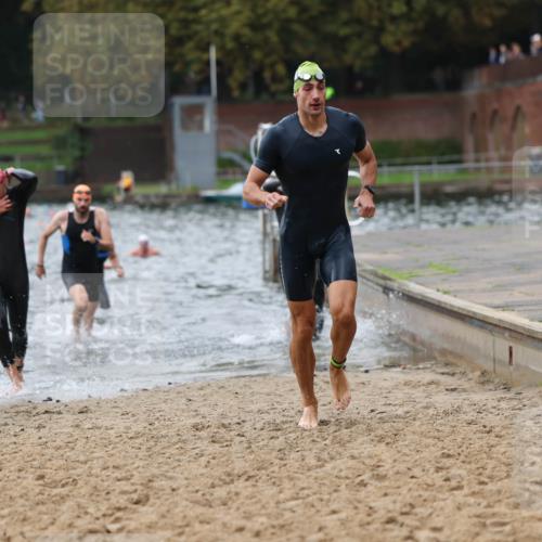 13.09.2026 - Stadtparktriathlon Mo-Foto http://msf.ph/oto/10258308 13.09.2026 11:52:33 Schwimmen 958, 964, 999, 1009, 1037, 1049 meine-sportfotos.de