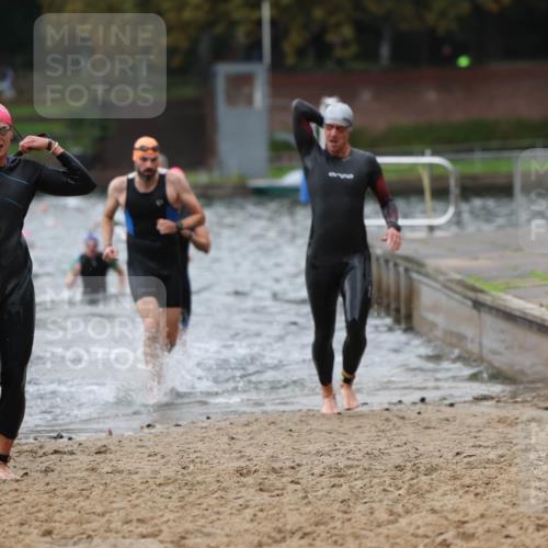 13.09.2026 - Stadtparktriathlon Mo-Foto http://msf.ph/oto/10258320 13.09.2026 11:52:35 Schwimmen 958, 964, 999, 1009, 1037, 1049 meine-sportfotos.de