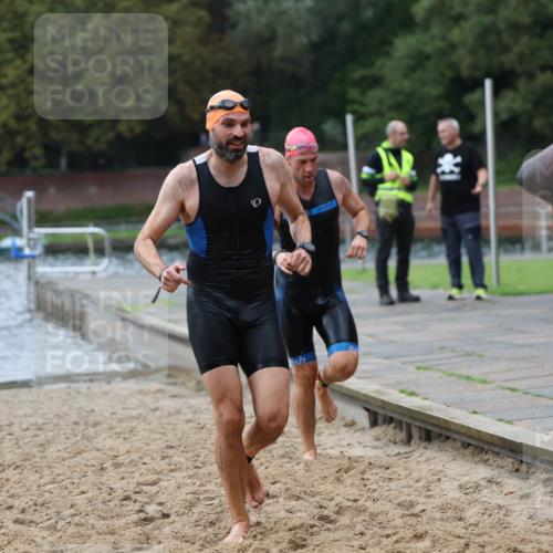 13.09.2026 - Stadtparktriathlon Mo-Foto http://msf.ph/oto/10258348 13.09.2026 11:52:41 Schwimmen 958, 964, 999, 1009, 1028 meine-sportfotos.de