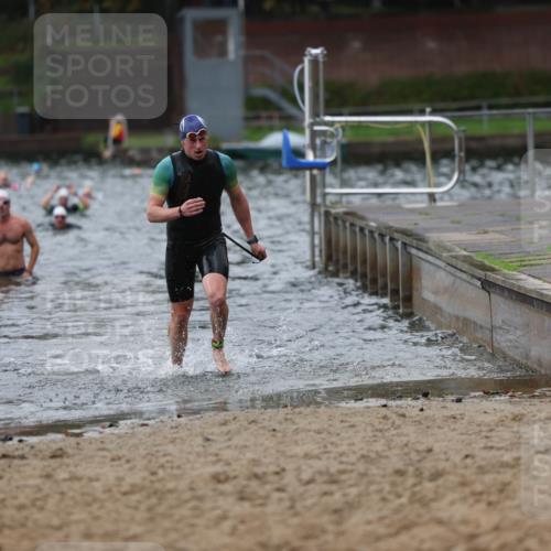 13.09.2026 - Stadtparktriathlon Mo-Foto http://msf.ph/oto/10258357 13.09.2026 11:52:45 Schwimmen 964, 1009, 1028 meine-sportfotos.de