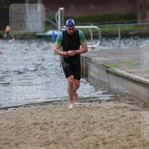 13.09.2026 - Stadtparktriathlon Mo-Foto http://msf.ph/oto/10258361 13.09.2026 11:52:47 Schwimmen 1028 meine-sportfotos.de