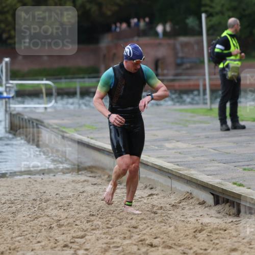 13.09.2026 - Stadtparktriathlon Mo-Foto http://msf.ph/oto/10258372 13.09.2026 11:52:49 Schwimmen 1028, 1063 meine-sportfotos.de