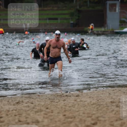 13.09.2026 - Stadtparktriathlon Mo-Foto http://msf.ph/oto/10258382 13.09.2026 11:52:56 Schwimmen 971, 1063 meine-sportfotos.de