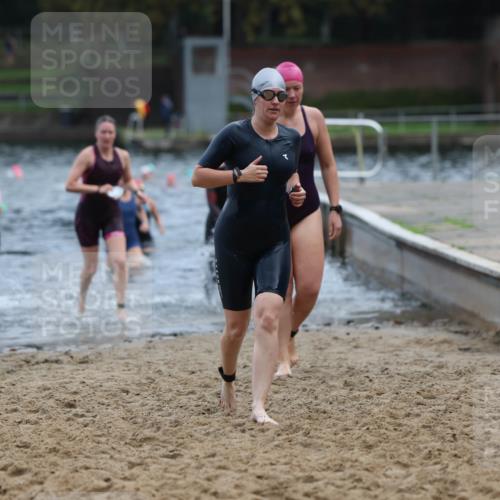 13.09.2026 - Stadtparktriathlon Mo-Foto http://msf.ph/oto/10258391 13.09.2026 11:12:50 Schwimmen 710, 713, 716, 721, 730, 780, 801 meine-sportfotos.de