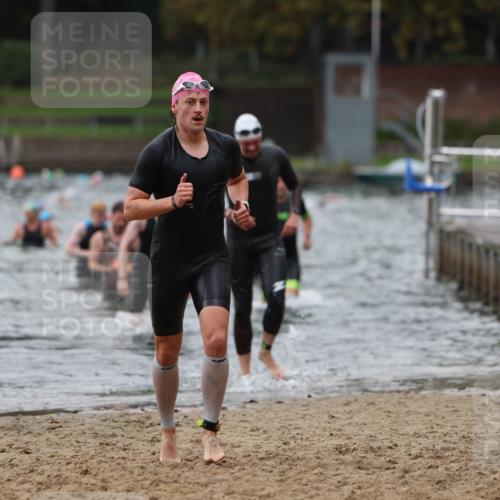 13.09.2026 - Stadtparktriathlon Mo-Foto http://msf.ph/oto/10258414 13.09.2026 11:53:12 Schwimmen 955, 970, 974, 998, 1040 meine-sportfotos.de