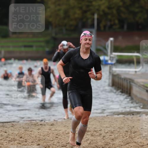 13.09.2026 - Stadtparktriathlon Mo-Foto http://msf.ph/oto/10258421 13.09.2026 11:53:13 Schwimmen 955, 970, 974, 998, 1040 meine-sportfotos.de