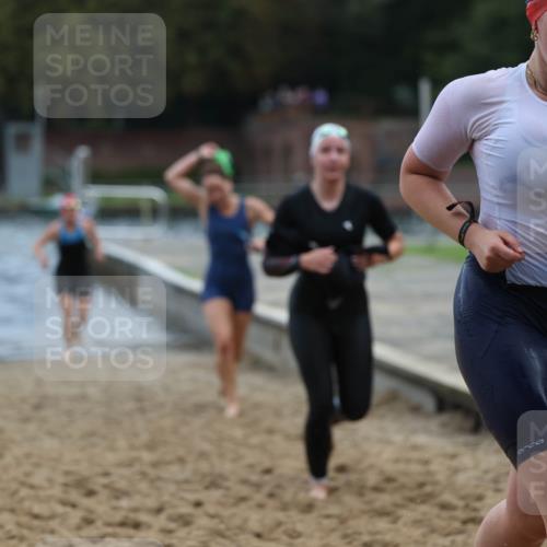 13.09.2026 - Stadtparktriathlon Mo-Foto http://msf.ph/oto/10258445 13.09.2026 11:12:58 Schwimmen 710, 716, 721, 730, 780, 801 meine-sportfotos.de