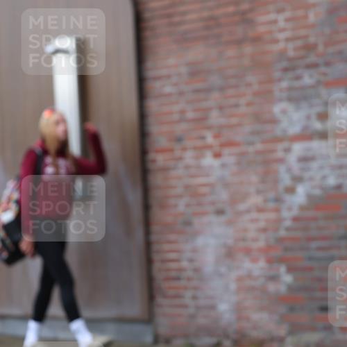 13.09.2026 - Stadtparktriathlon Mo-Foto http://msf.ph/oto/10258479 13.09.2026 11:13:02 Schwimmen 710, 730, 801 meine-sportfotos.de