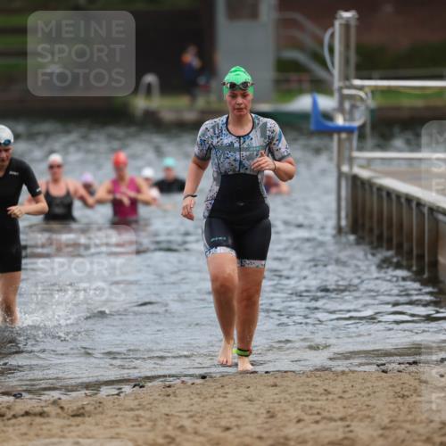 13.09.2026 - Stadtparktriathlon Mo-Foto http://msf.ph/oto/10258504 13.09.2026 11:13:13 Schwimmen 776, 781 meine-sportfotos.de