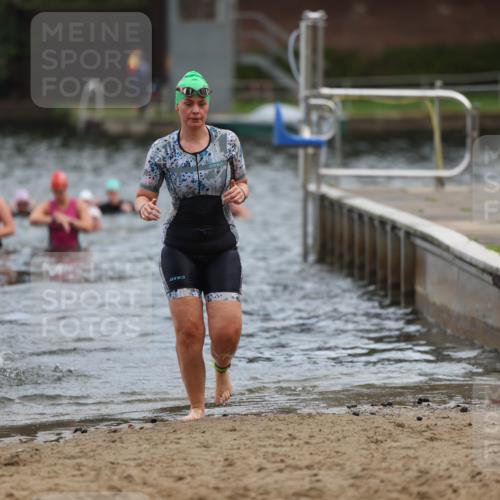 13.09.2026 - Stadtparktriathlon Mo-Foto http://msf.ph/oto/10258508 13.09.2026 11:13:13 Schwimmen 776, 781 meine-sportfotos.de