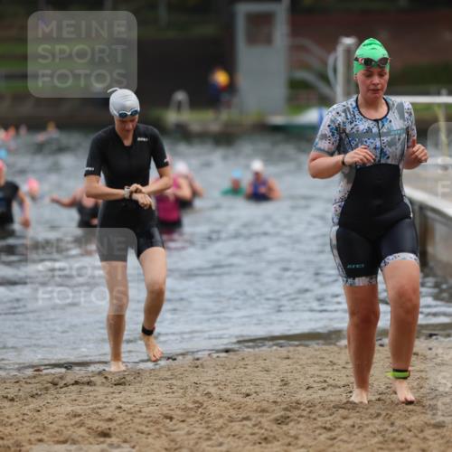 13.09.2026 - Stadtparktriathlon Mo-Foto http://msf.ph/oto/10258519 13.09.2026 11:13:16 Schwimmen 776, 781 meine-sportfotos.de