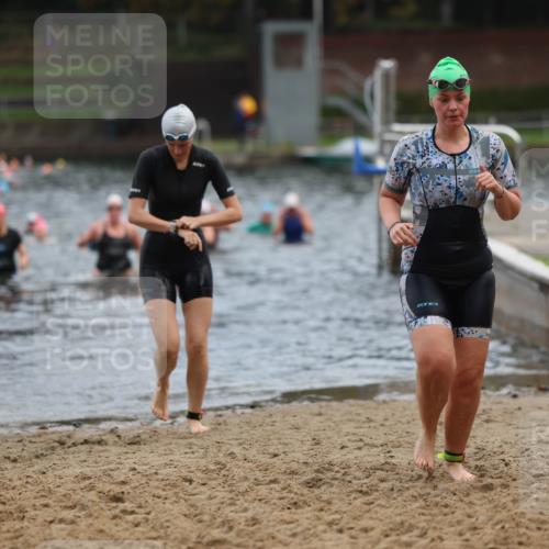13.09.2026 - Stadtparktriathlon Mo-Foto http://msf.ph/oto/10258523 13.09.2026 11:13:16 Schwimmen 776, 781 meine-sportfotos.de