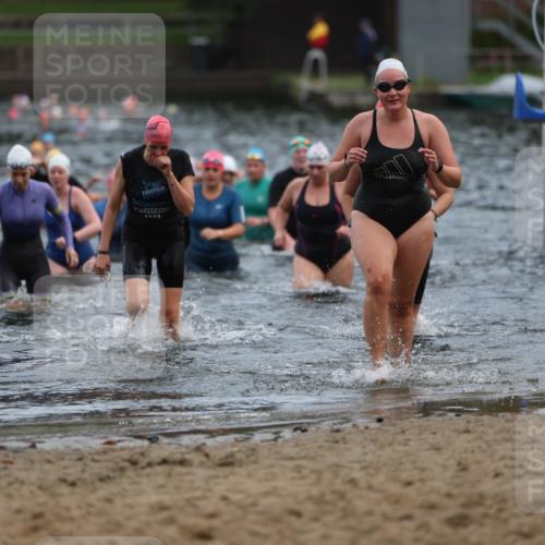 13.09.2026 - Stadtparktriathlon Mo-Foto http://msf.ph/oto/10258555 13.09.2026 11:13:27 Schwimmen 724, 747, 750, 812, 822, 826 meine-sportfotos.de