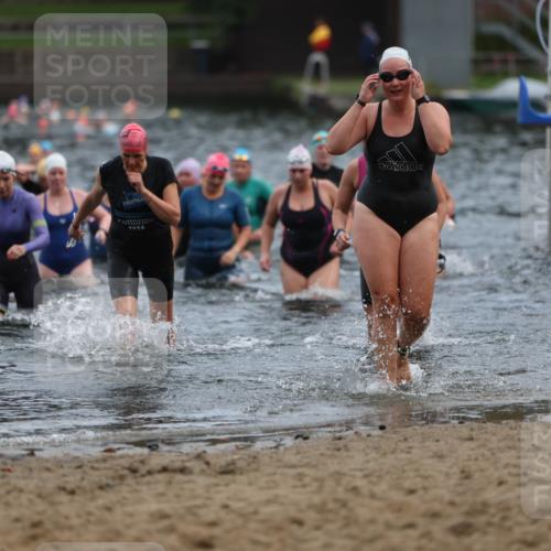 13.09.2026 - Stadtparktriathlon Mo-Foto http://msf.ph/oto/10258559 13.09.2026 11:13:27 Schwimmen 724, 747, 750, 812, 822, 826 meine-sportfotos.de