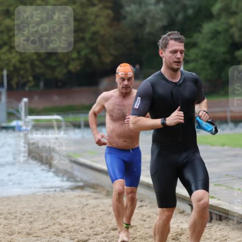 13.09.2026 - Stadtparktriathlon Mo-Foto http://msf.ph/oto/10258563 13.09.2026 11:53:42 Schwimmen 957, 1007, 1024, 1026, 1050, 1051, 1054, 1062, 1067 meine-sportfotos.de
