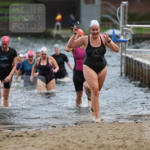 13.09.2026 - Stadtparktriathlon Mo-Foto http://msf.ph/oto/10258570 13.09.2026 11:13:28 Schwimmen 724, 747, 750, 812, 822, 826 meine-sportfotos.de